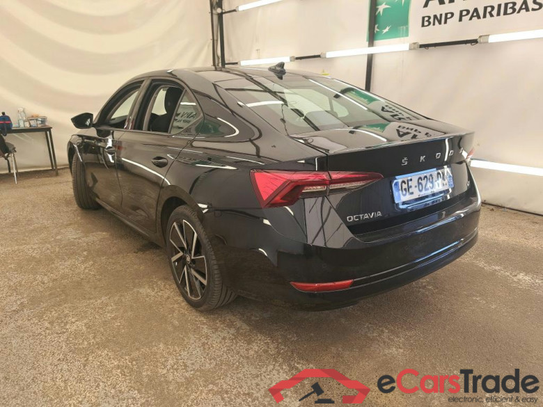 SKODA Octavia / 2020 / 5P / Berline 1.4 TSI PHEV iV 204 DSG6e Ambition #2