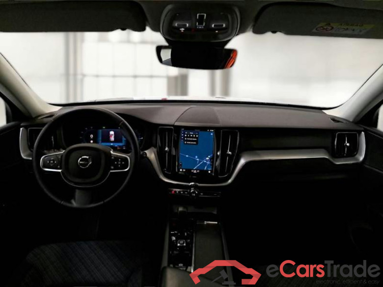 VOLVO XC60 / 2021 / 5P / SUV T6 PLUG-IN AWD AUTO CORE #3