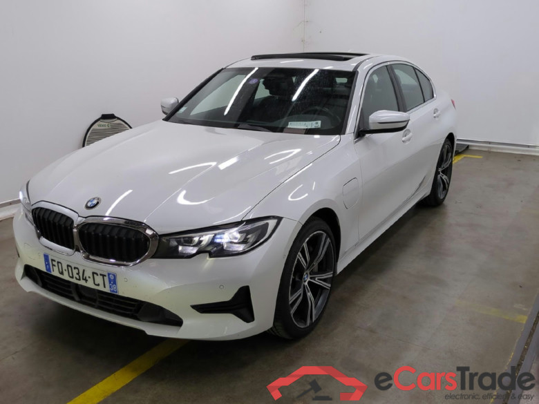 BMW Série 3 Berline / 2018 / 4P / Berline 330e 292ch Business Design BVA8 Hybride #2
