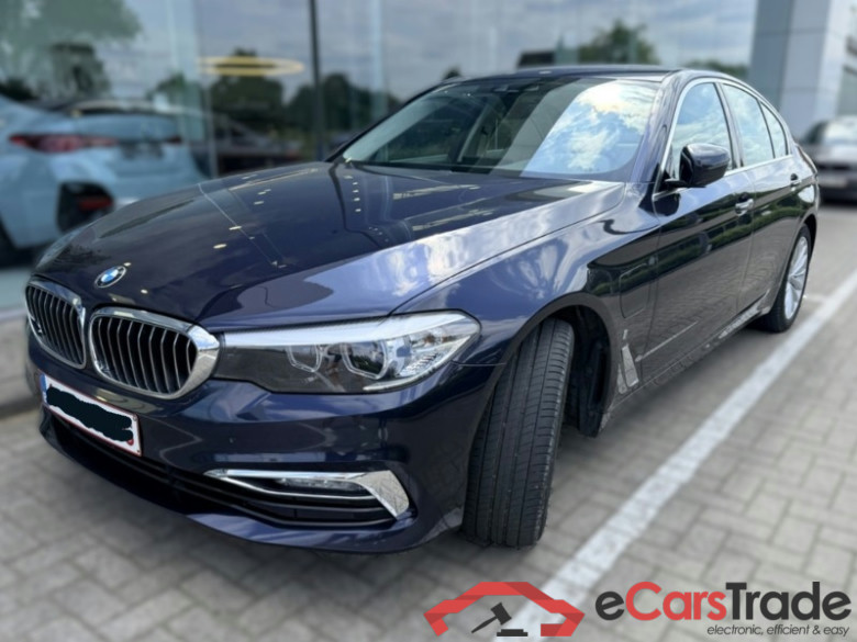 BMW 530e Plug-In Hybrid Aut. Pano Navi Leather KeylessGo Camera Klima PDC ... #1