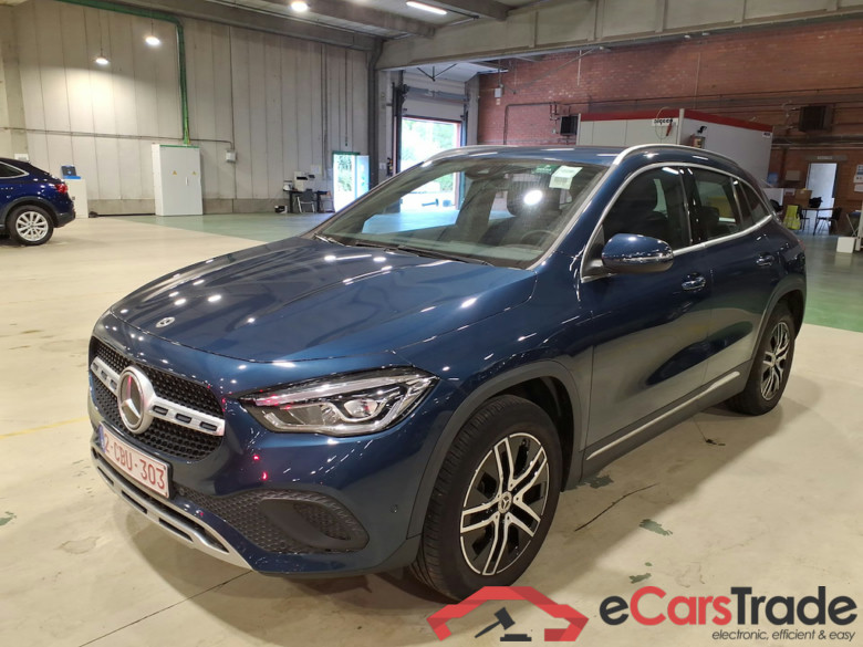 MERCEDES-BENZ GLA 1.3 GLA 250 E DCT BUSINESS SOLUTION
