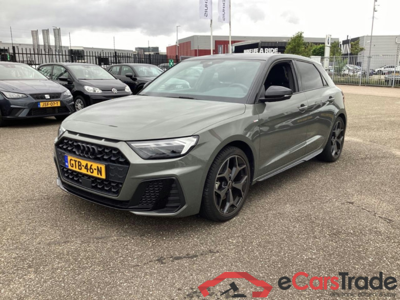AUDI A1 SPORTBACK 30 TFSI S edition #1