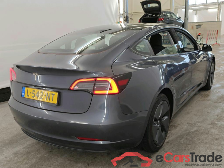Tesla Model 3 Standard Range Plus RWD 4d #2