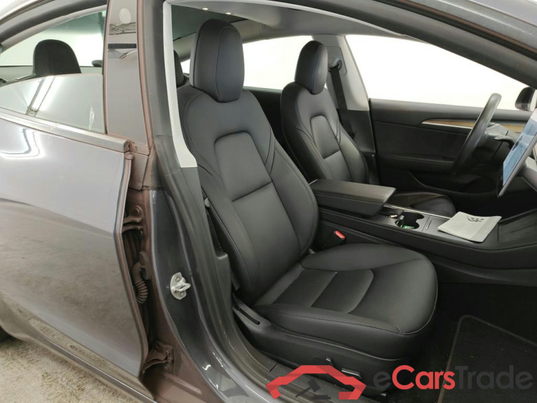Tesla Model 3 Standard Range Plus RWD 4d #3