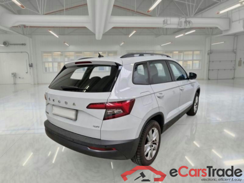 SKODA KAROQ / 2017 / 5P / SUV 2.0 TDI 110KW EVO SCR EXECUTIVE DSG 4WD #2