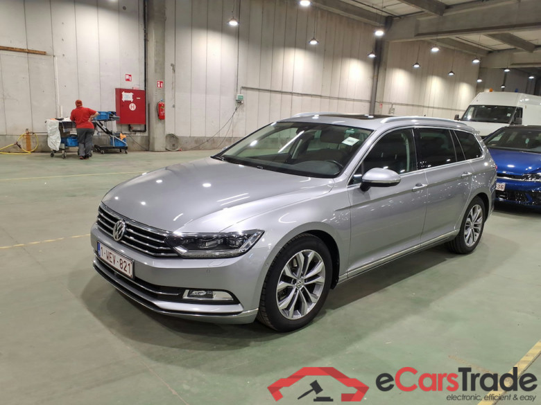 VOLKSWAGEN PASSAT VARIANT DIESEL - 2015 2.0 TDi SCR Highline Business DSG(EU6.2) STOCK