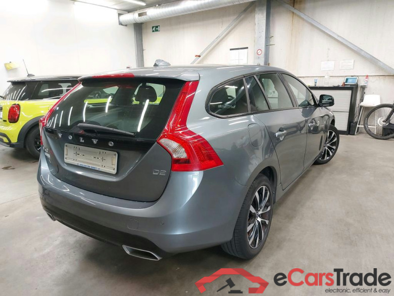 VOLVO - V60 D2 120PK With Climatic & Navigation & Heated Seats & Cruise Control & Rear Park Sensors #2
