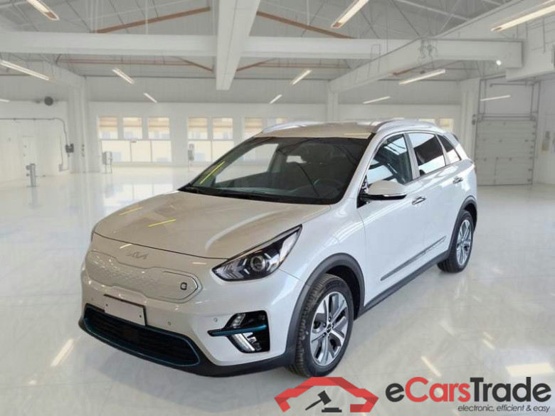 KIA NIRO / 2019 / 5P / BERLINA E-NIRO 64 KWH STYLE