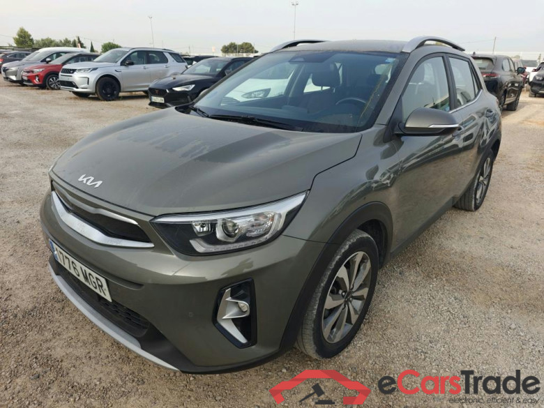 KIA Stonic / 2017 / 5P / todoterreno 1.0 T-GDi 88kW (120CV) MHEV iMT Drive