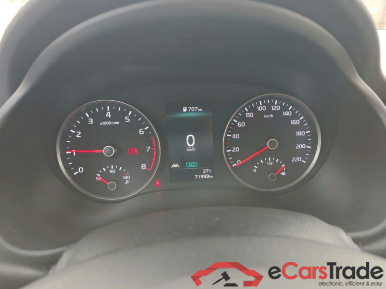 KIA Stonic / 2017 / 5P / todoterreno 1.0 T-GDi 88kW (120CV) MHEV iMT Drive #4