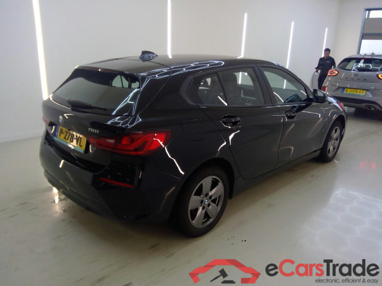 BMW 118i Aut. LED LC-Pro HI-FI Navi 1/2 Sport-Leather KeylessGo Camera Klima PDC ... #3