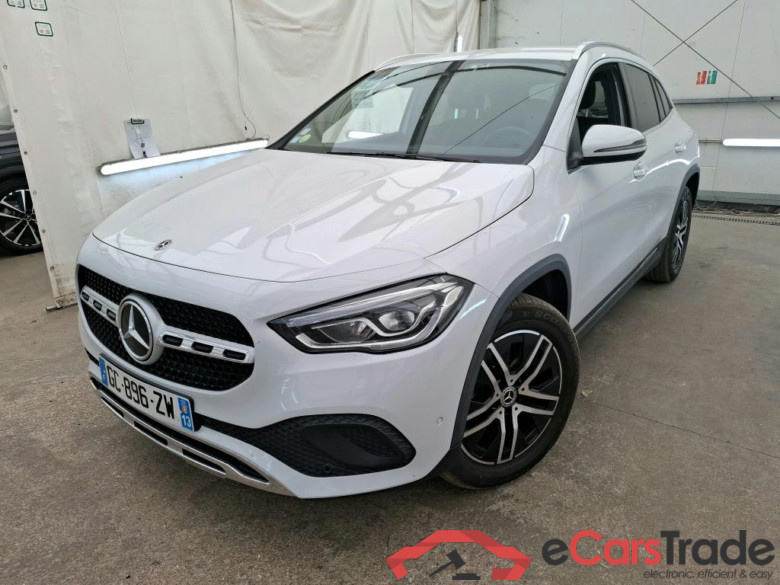 MERCEDES-BENZ GLA / 2020 / 5P / SUV 2.0 GLA 200 D BUSINESS LINE DCT