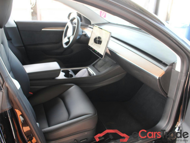 TESLA Model 3 Standard Reichweite Plus Hinterradantrieb 4d 239kW #3