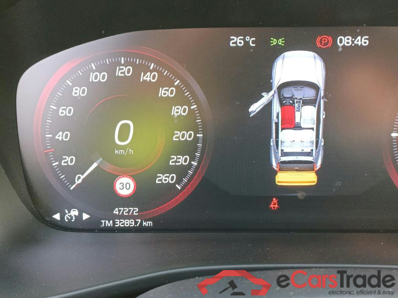 VOLVO XC40 / 2021 / 5P / todoterreno 1.5 T5 Recharge PHEV Plus Dark Auto #5