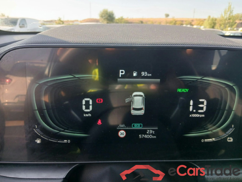 KIA Niro / 2022 / 5P / crossover 1.6 GDi HEV 104kW (141CV) Drive #4
