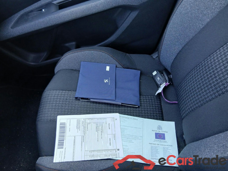 PEUGEOT 3008 / 2020 / 5P / todoterreno 1.5 BlueHDi 96kW (130CV) S&S Active Pack #5