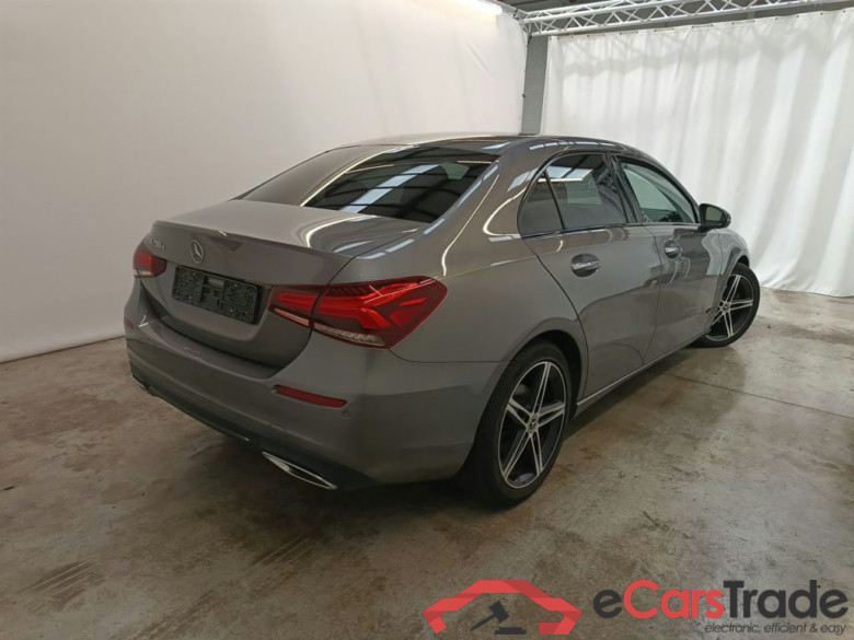 MERCEDES CLASSE A SEDAN DIESEL (V177) A 200 d 150hp Luxury Line 4d #4