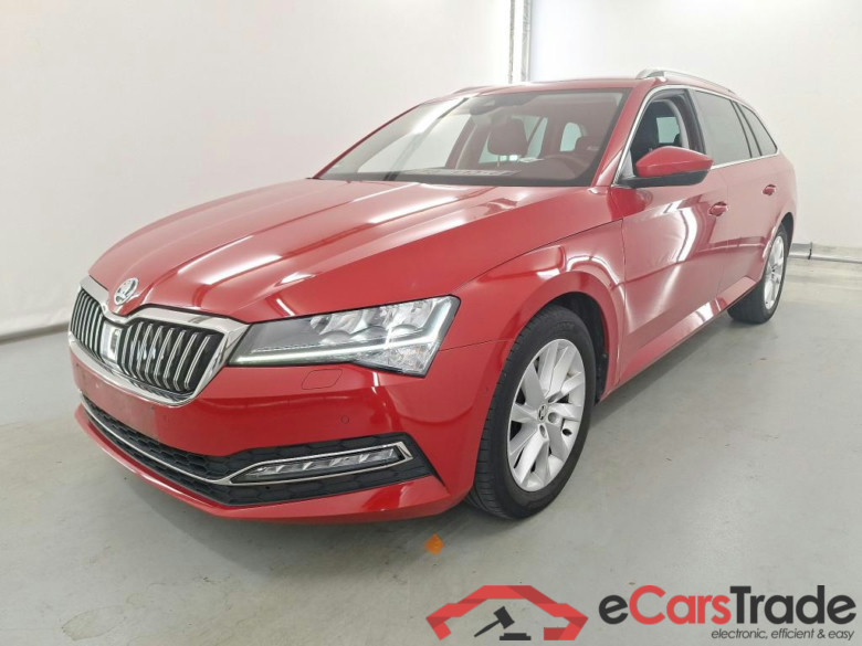 SKODA SUPERB COMBI 2.0 CRTDI 110KW DSG7 CLEVER+