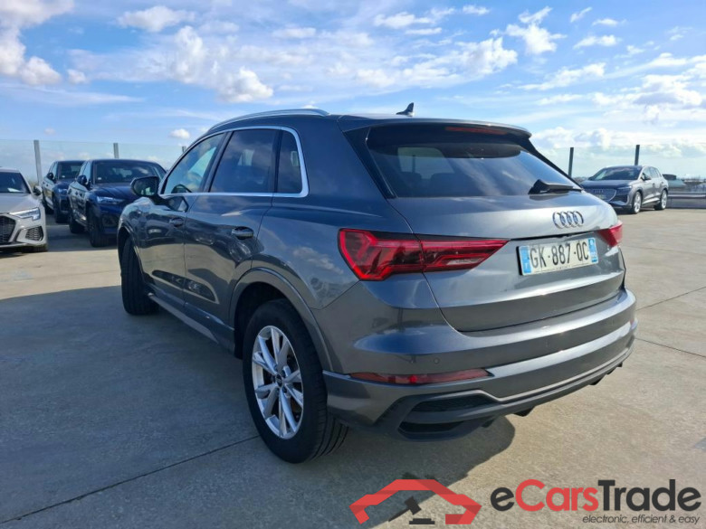 AUDI Q3 / 2018 / 5P / SUV 45 TFSI E 245 S TRONIC S LINE #4