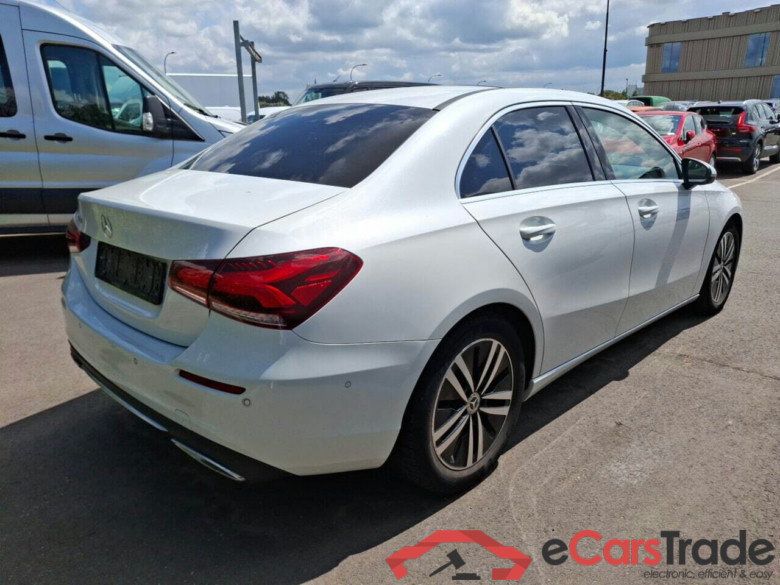 MERCEDES-BENZ A-KLASSE SEDAN 180 BUSINESS SOL. #2