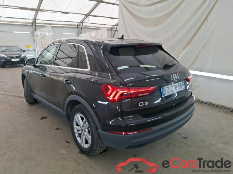 AUDI Q3 / 2018 / 5P / SUV 35 TFSI 150 MHEV S TRONIC BUSINESS LINE #2