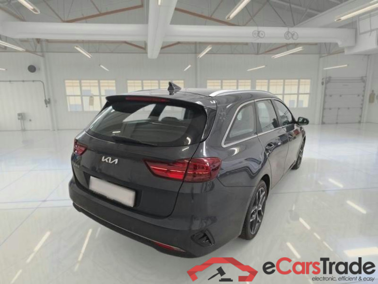 KIA Ceed Sportswagon / 2021 / 5P / Station wagon 1.6 CRDi 136 CV MHEV DCT Business #2