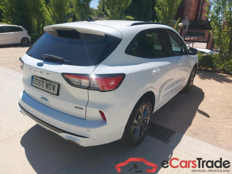 FORD Kuga / 2019 / 5P / todoterreno ST-Line X 2.5 Duratec PHEV 165kW Auto #2