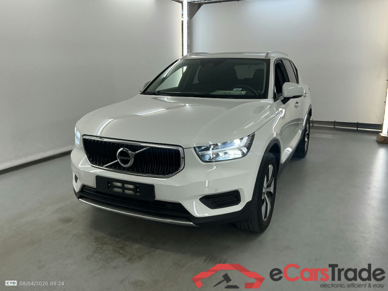 VOLVO XC40 1.5 T2 MOMENTUM PRO AUTO