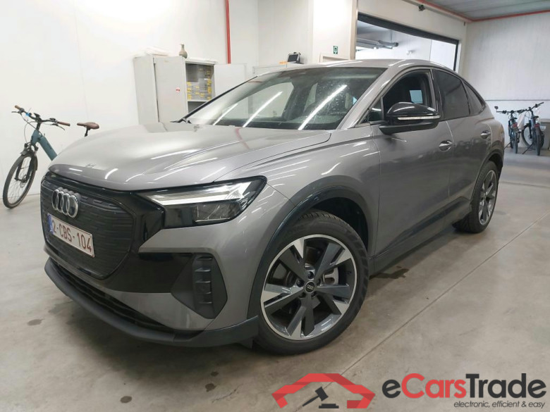 AUDI - AUD Q4 SB E-TRON 40 Advanced 204PK Pack Business Plus With Sport Interior Pack & Assistance Tour Plus & 20 Inch Alloy & Shadow Look  * ELECTRIC *