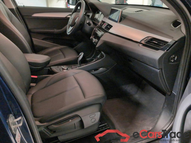 BMW - BMW X1 sDrive18dA 136PK Advantage Pack Business & Apple Carplay Prep & Rear Camera #3