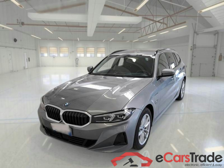 BMW SERIE 3 / 2022 / 5P / STATION WAGON 320E TOURING AUTO #1
