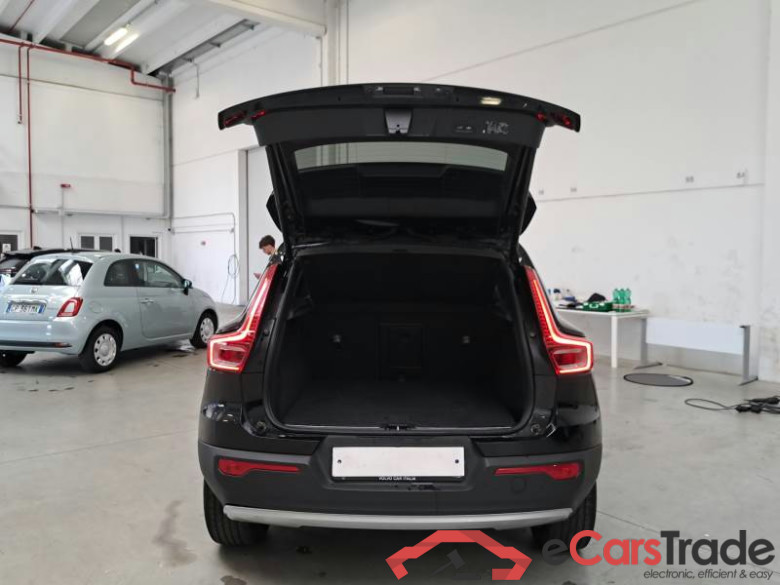 VOLVO XC40 / 2017 / 5P / SUV T5 PLUG-IN HYBRID AUTO RECHARGE INSCR. #5