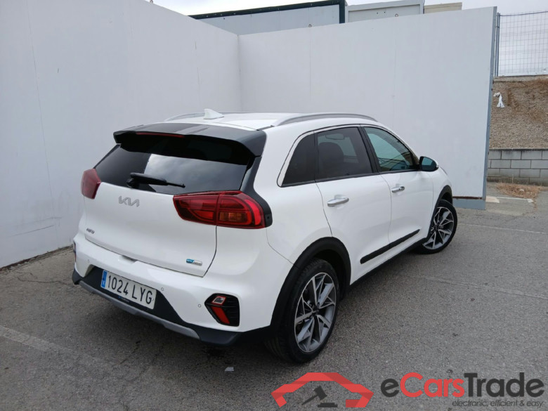 KIA Niro / 2019 / 5P / crossover 1.6 GDi HEV 104kW (141CV) Emotion (AC) #2