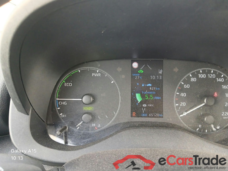 TOYOTA YARIS 1.5 120H Business Plus #4