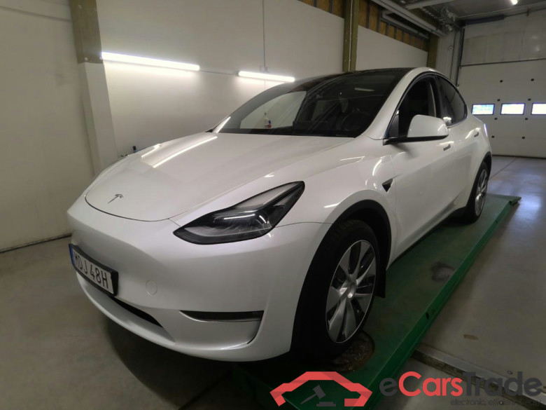 Tesla Model Y Long-Range AWD