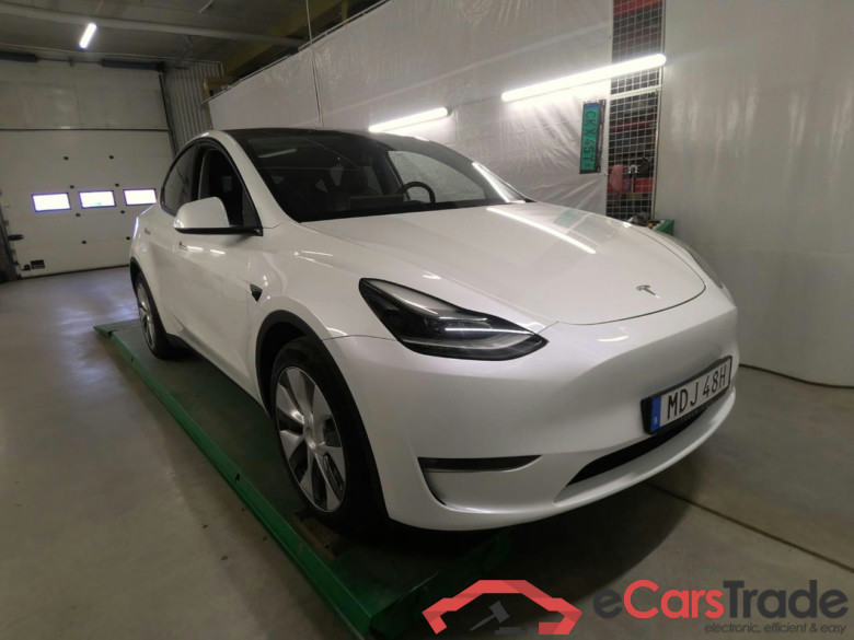 Tesla Model Y Long-Range AWD #2