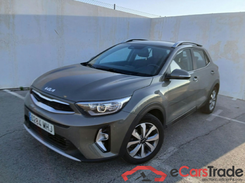 KIA Stonic / 2017 / 5P / todoterreno 1.0 T-GDi 88kW (120CV) MHEV iMT Drive