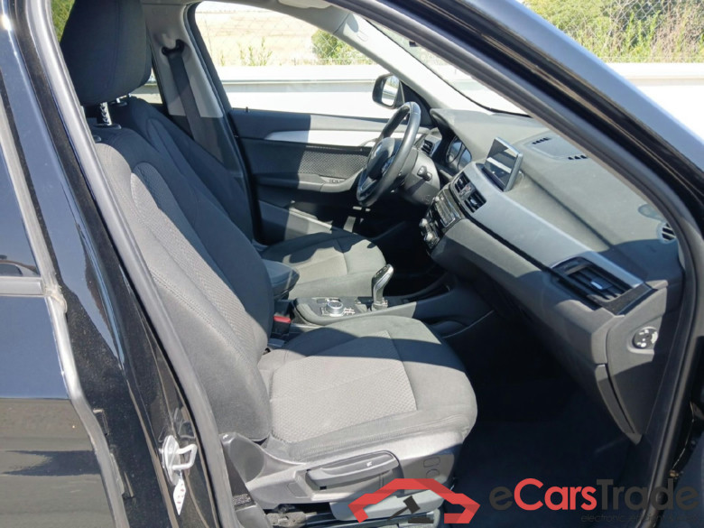 BMW X1 / 2019 / 5P / todoterreno sDrive18dA Corporate #6