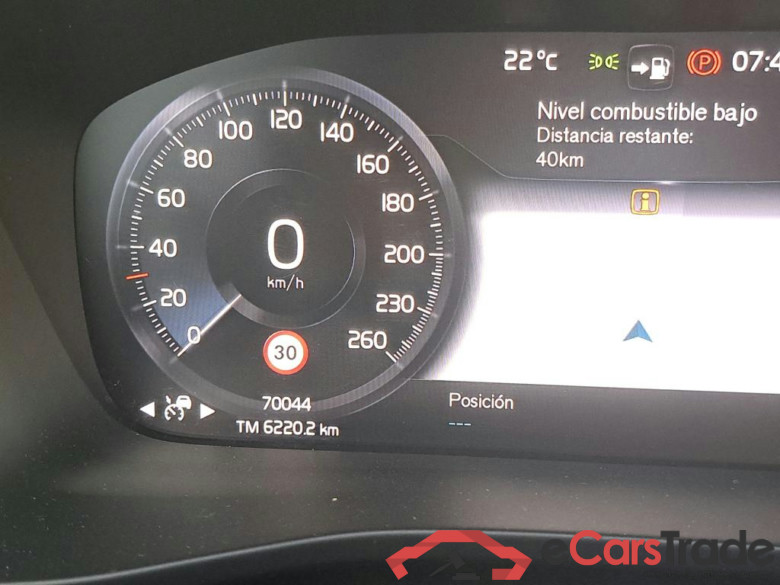 VOLVO XC40 / 2021 / 5P / todoterreno 1.5 T4 Recharge PHEV Core Auto #5