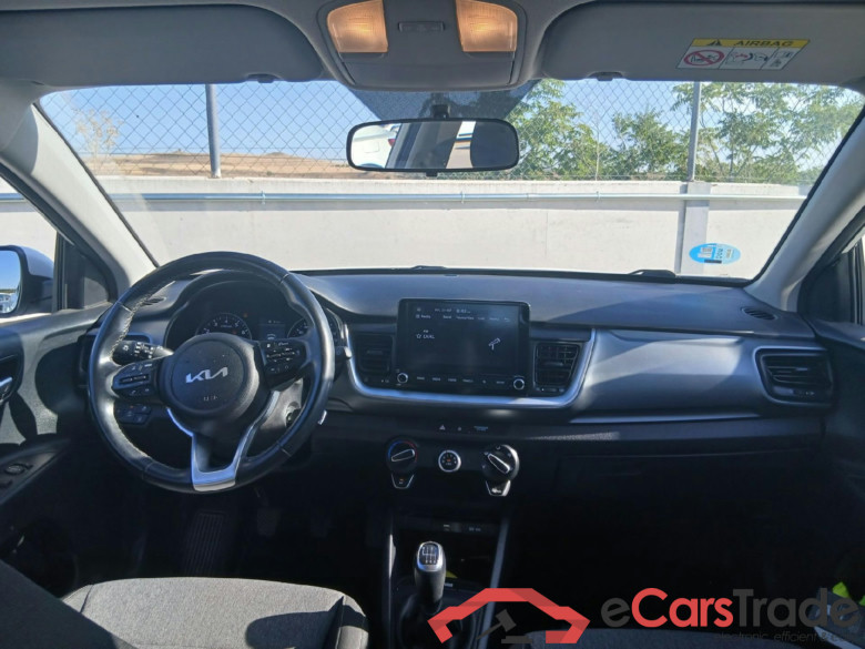 KIA Stonic / 2017 / 5P / todoterreno 1.0 T-GDi 74kW (100CV) MHEV iMT Concept #3