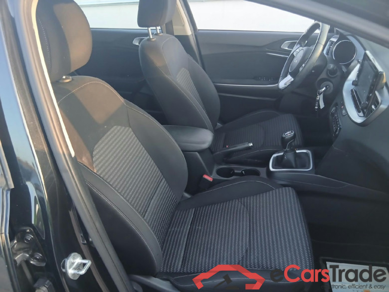 KIA XCeed / 2019 / 5P / todoterreno 1.0 T-GDi Drive 88kW (120CV) #6