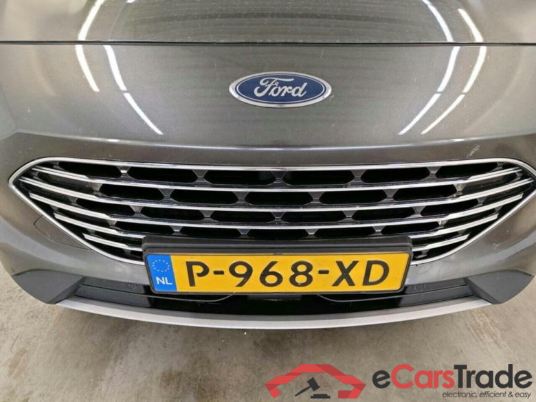 FORD KUGA 2.5 PHEV Titanium X #4