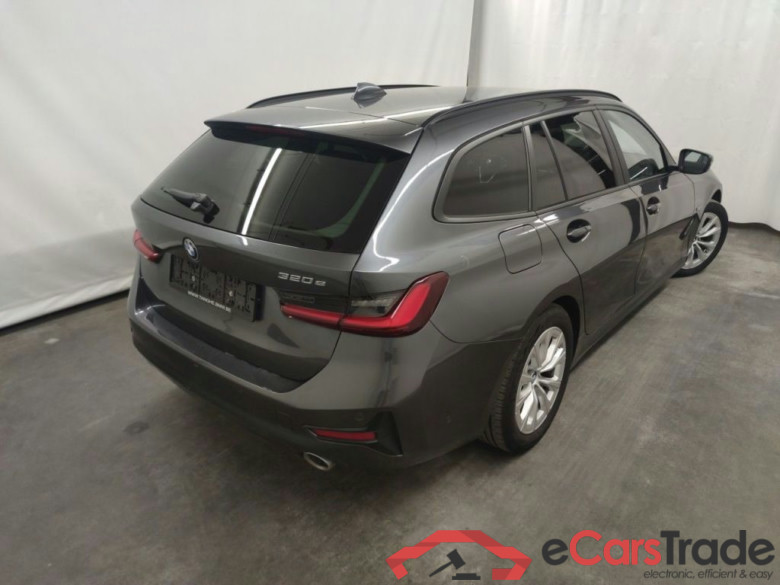 BMW 3 Reeks Touring 320e (150 kW) 5d #4