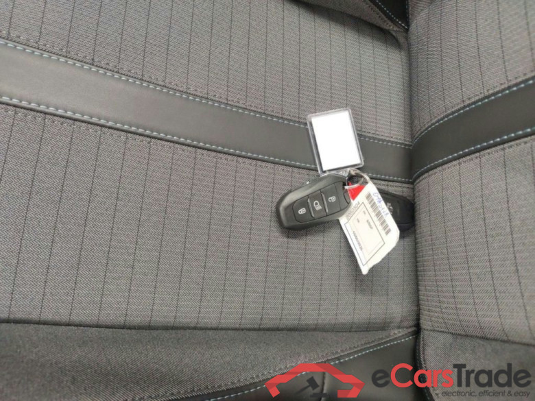 PEUGEOT 2008 - 2020 1.2 PureTech 130 Allure S&S (EU6.3) 5d #6
