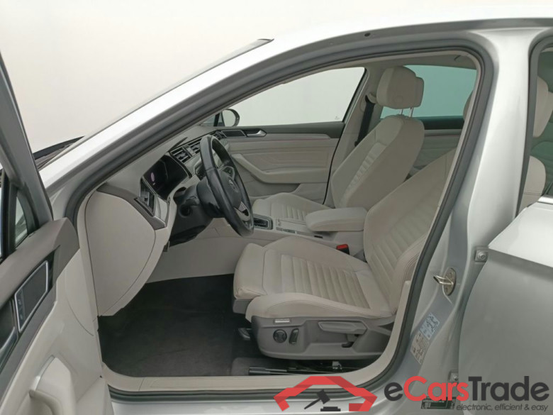 Volkswagen Passat 1.6 TDI Style Business DSG 4d #3