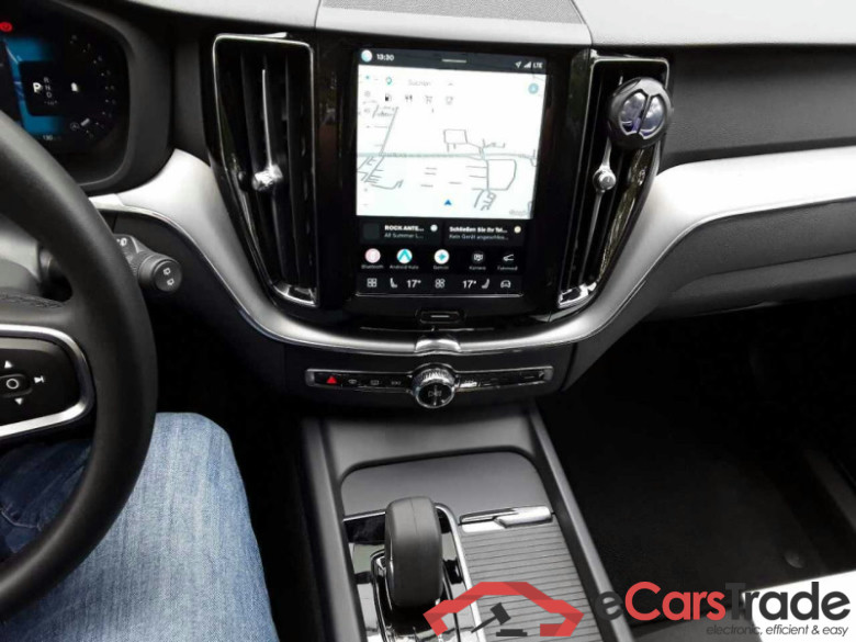 Volvo XC60 (03.2017->) DE - SUV5 B4 (Benzin) 2WD EU6d, Momentum Pro Mild-Hybrid, (Facelift) 2021 - 2022 #4