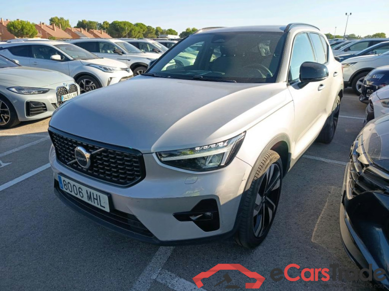 VOLVO XC40 / 2021 / 5P / todoterreno 2.0 B3 G Plus Dark Auto