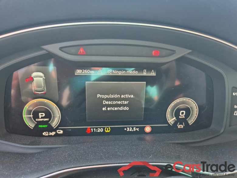 AUDI Q8 / 2018 / 5P / todoterreno 55 TFSIe 280kW Black Line Pl quattro tip #4