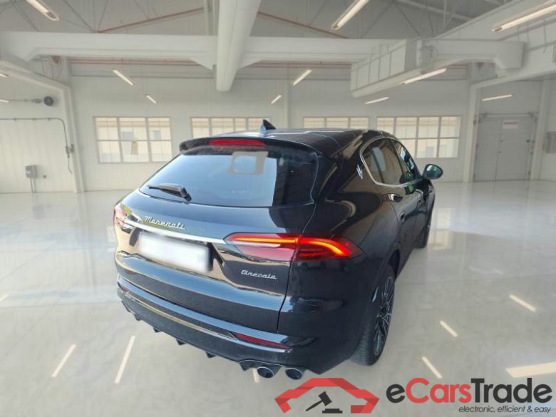 MASERATI GRECALE / 2022 / 5P / SUV 2.0 300CV MHEV GT Q4 AUTO #2