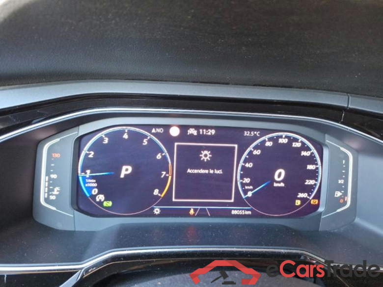 VOLKSWAGEN TAIGO / 2021 / 5P / SUV 1.5 TSI R-LINE DSG #4